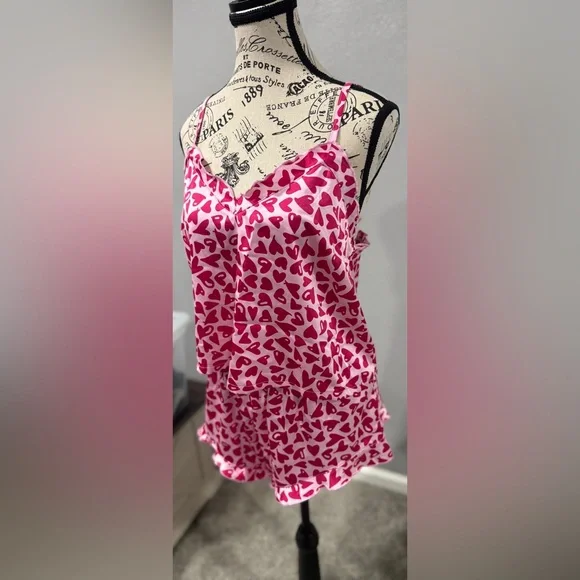 Colsie Pink Heart Satin Pajama Set – Size Medium - Picture 4 of 8